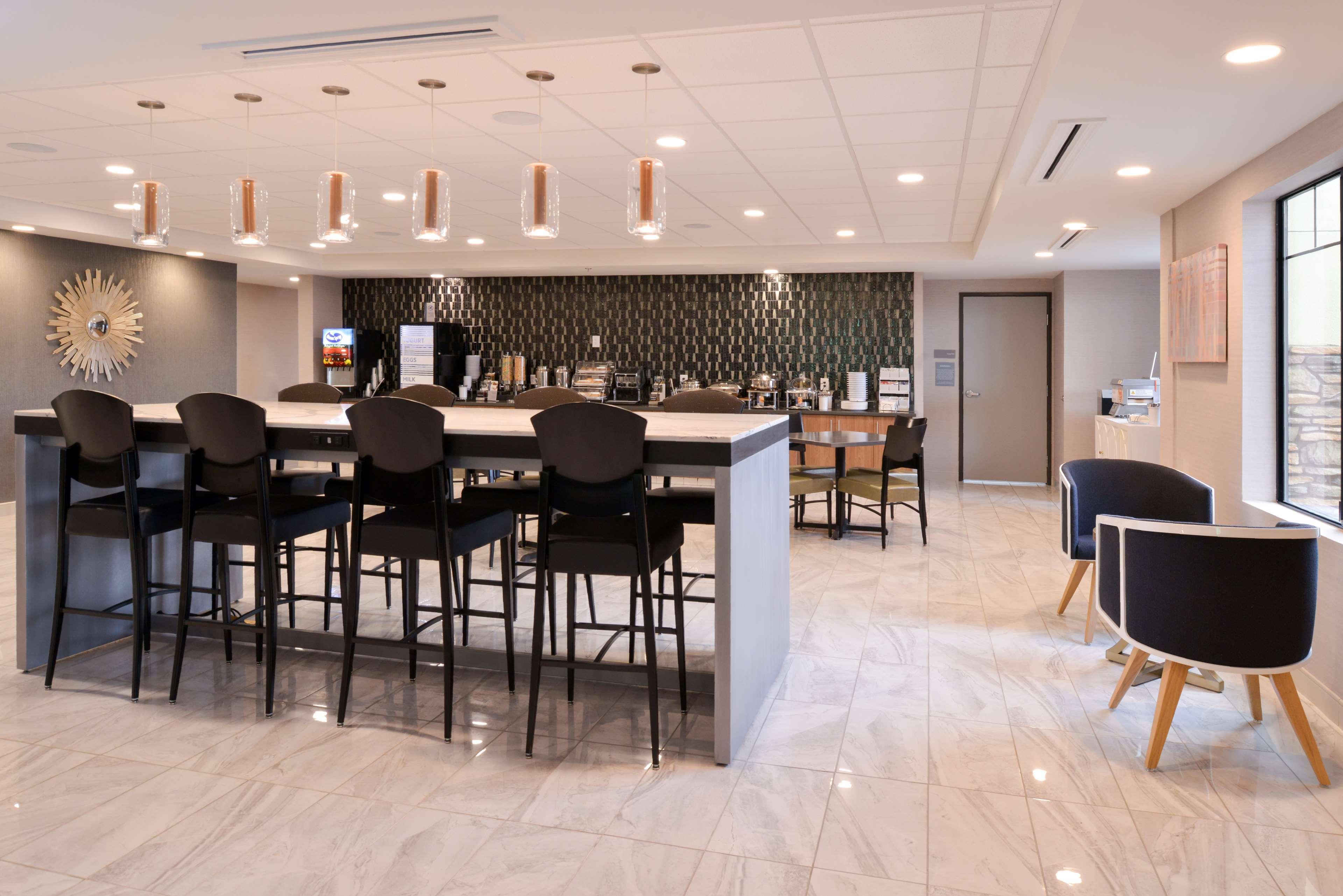 Best Western Plus Coalinga Inn Ngoại thất bức ảnh